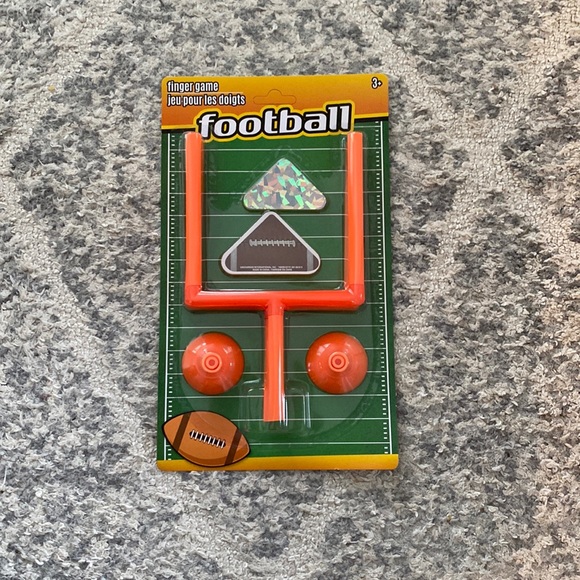 Finger Football Game - Picture 1 of 2